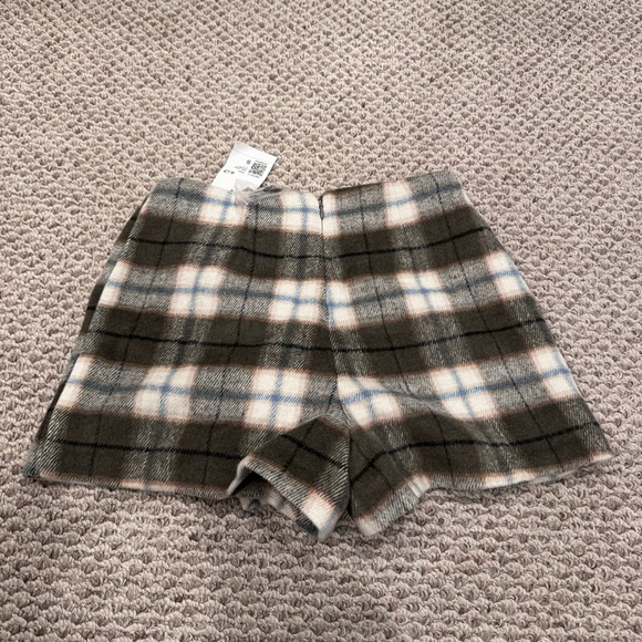 Forever 21 plaid skort - Picture 2 of 2
